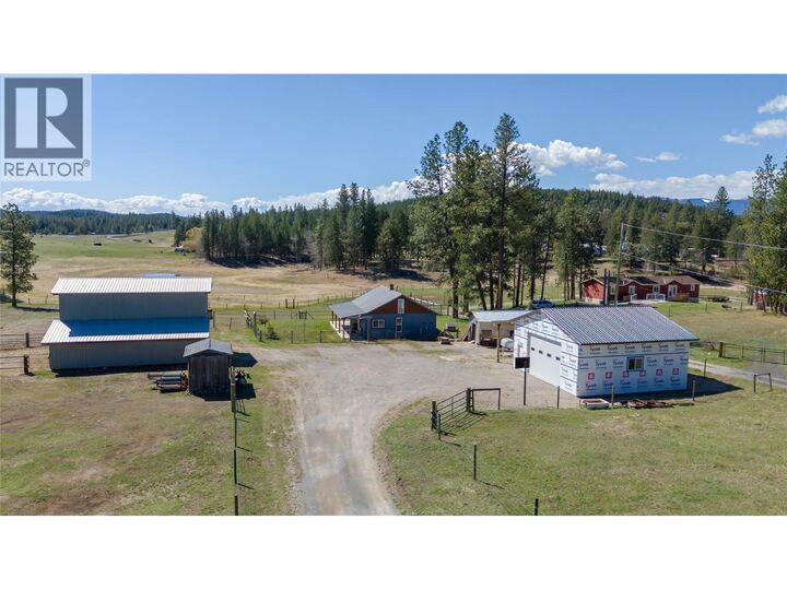 Property Photo: 505 Chief David Road BC V0B 1T4