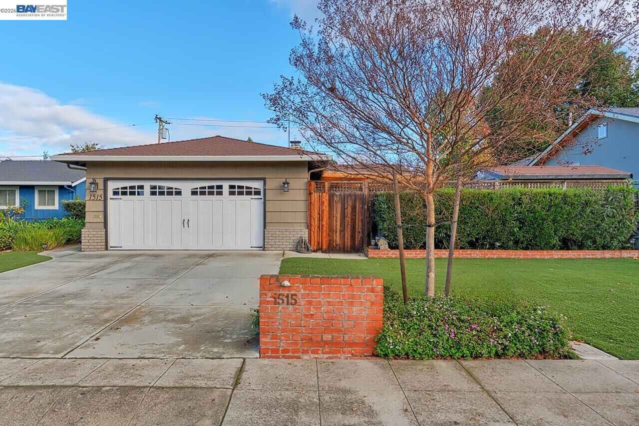 Property Photo: 1515 Miramonte Ave CA 94040