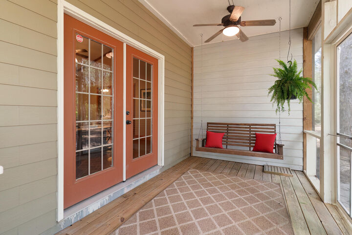 Property Photo:  4353 Poverty Creek Road  FL 32539 