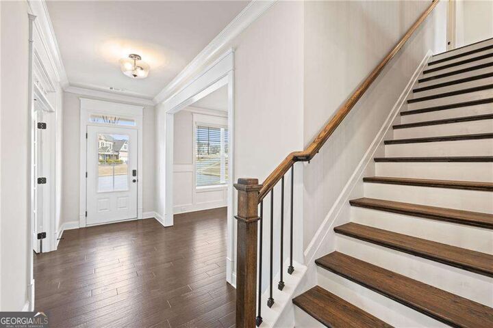 Property Photo: 7119 Branch Creek Cove GA 30542