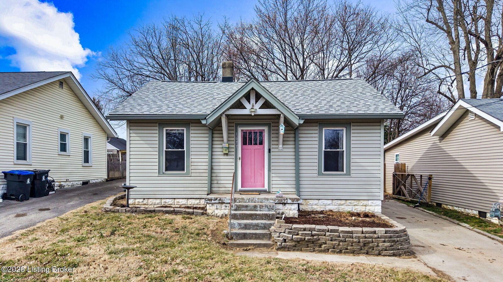 Property Photo:  1677 Cheak St  KY 40213 