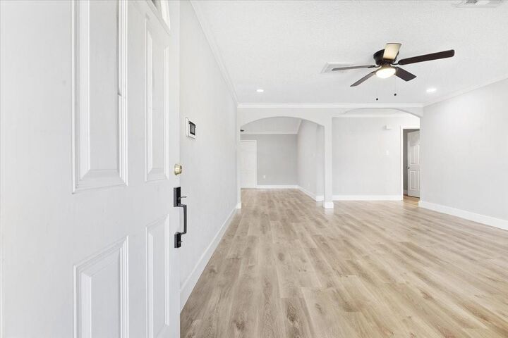 Property Photo: 10019 Kirkdale Drive TX 77089