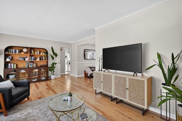 Property Photo:  2614 53rd Street  IA 50310 