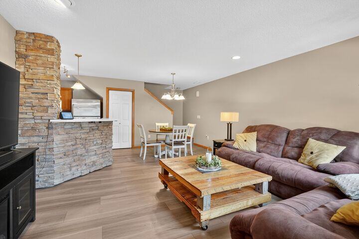 Property Photo: 601 Orchard Hills Drive 6003 IA 50211