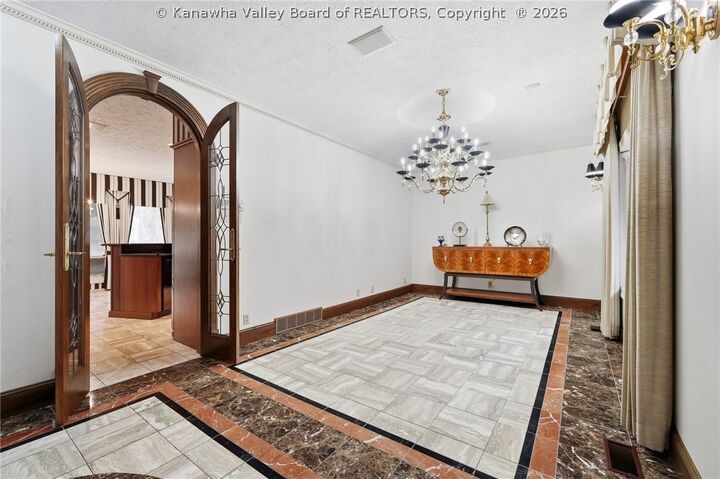 Property Photo:  1329 Pennsylvania Avenue  WV 25177 