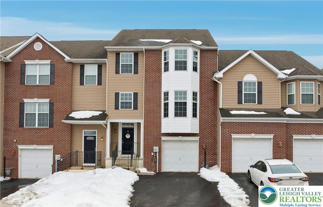 Property Photo: 5200 Spring Ridge Drive PA 18062