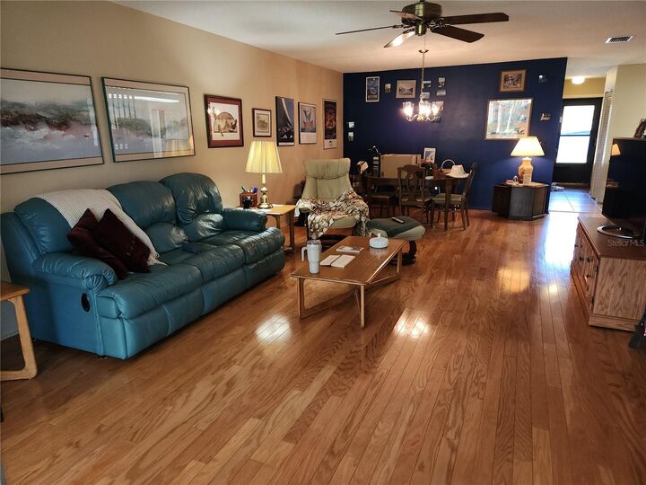 Property Photo: 3439 Tallywood Lane 7139 FL 34237