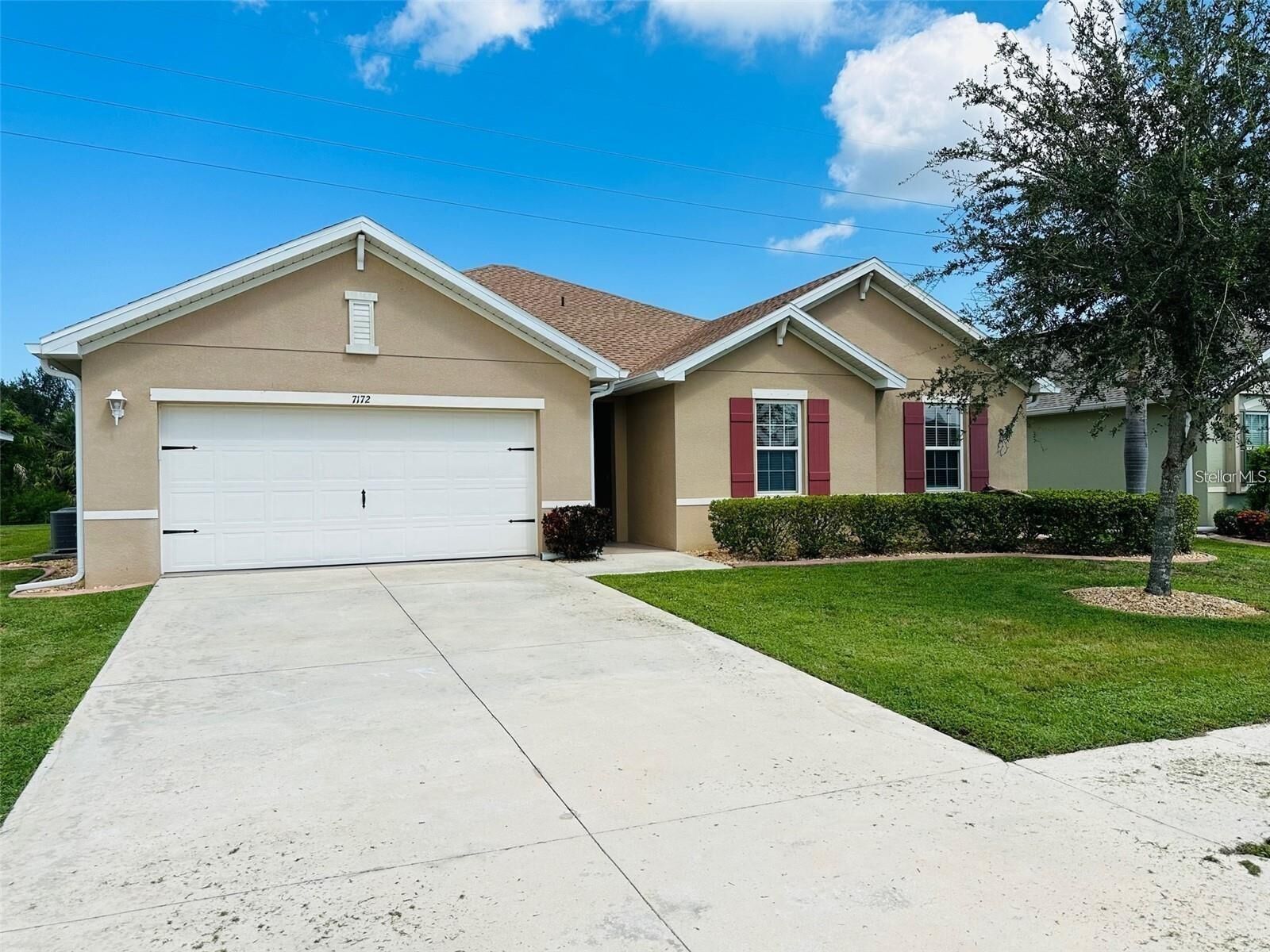 Property Photo: 7172 Mikasa Drive FL 33950