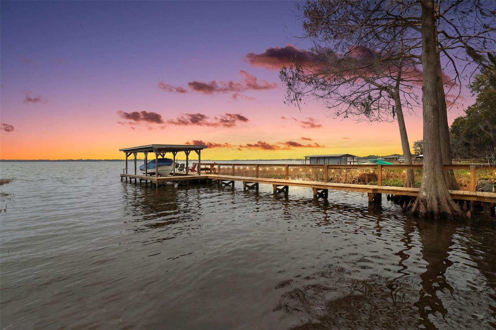 Property Photo:  33225 Lakeshore Drive  FL 32778 