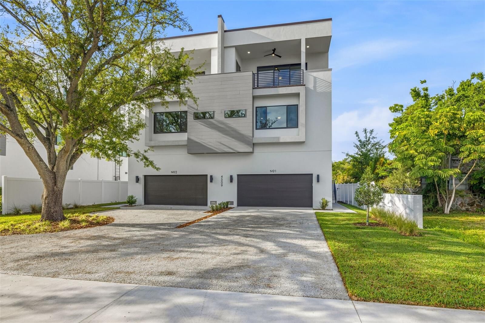 Property Photo:  4509 W North A Street 1  FL 33609 