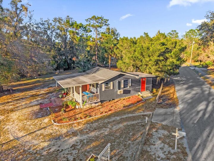 Property Photo: 585 Doctors Drive FL 32765