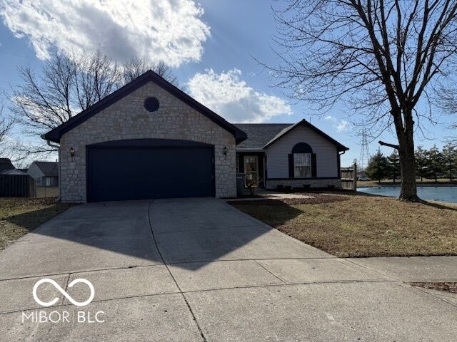 Property Photo:  6045 Arlington Way  IN 46237 