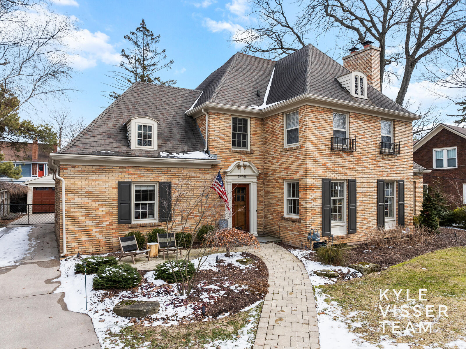 Property Photo:  958 Pinecrest Avenue SE  MI 49506 
