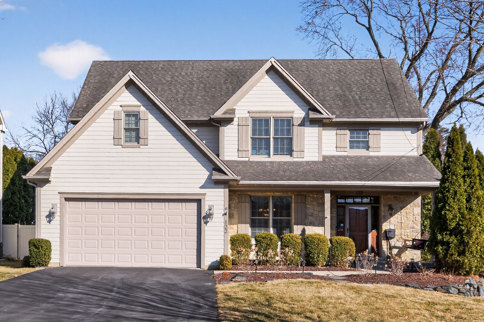 Property Photo: 122 N 11th Avenue IL 60174