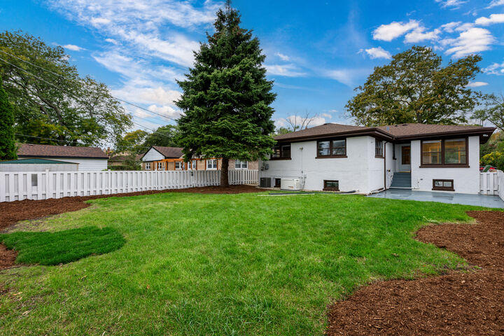 Property Photo:  9539 Lorel Avenue  IL 60077 