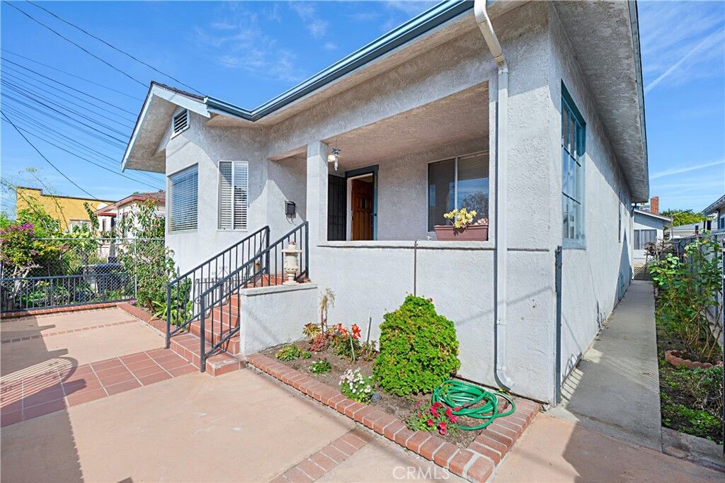 Property Photo:  234 & 236 W.12th Street Street  CA 90731 