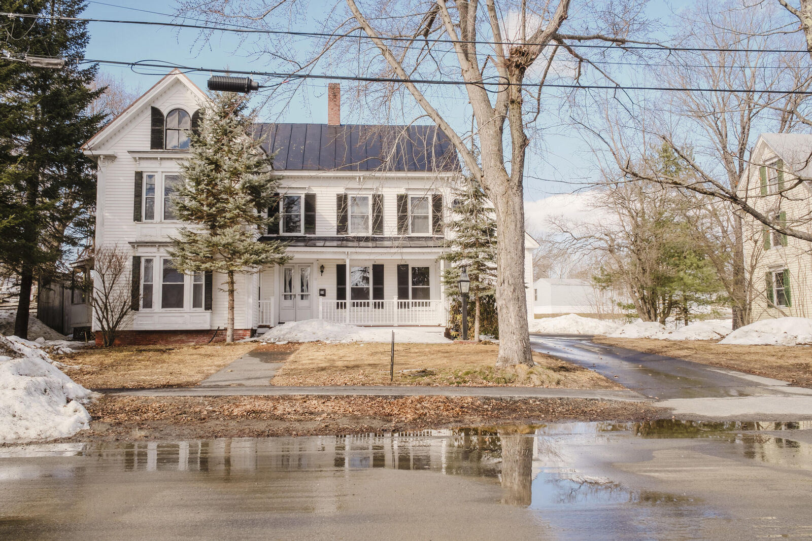 Property Photo:  18 Maple Street  ME 04976 