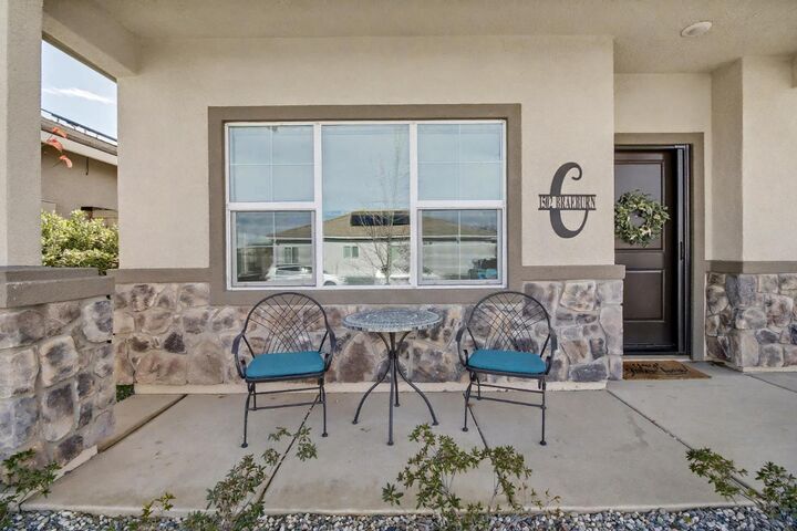 Property Photo: 1502 Braeburn Way CA 95640