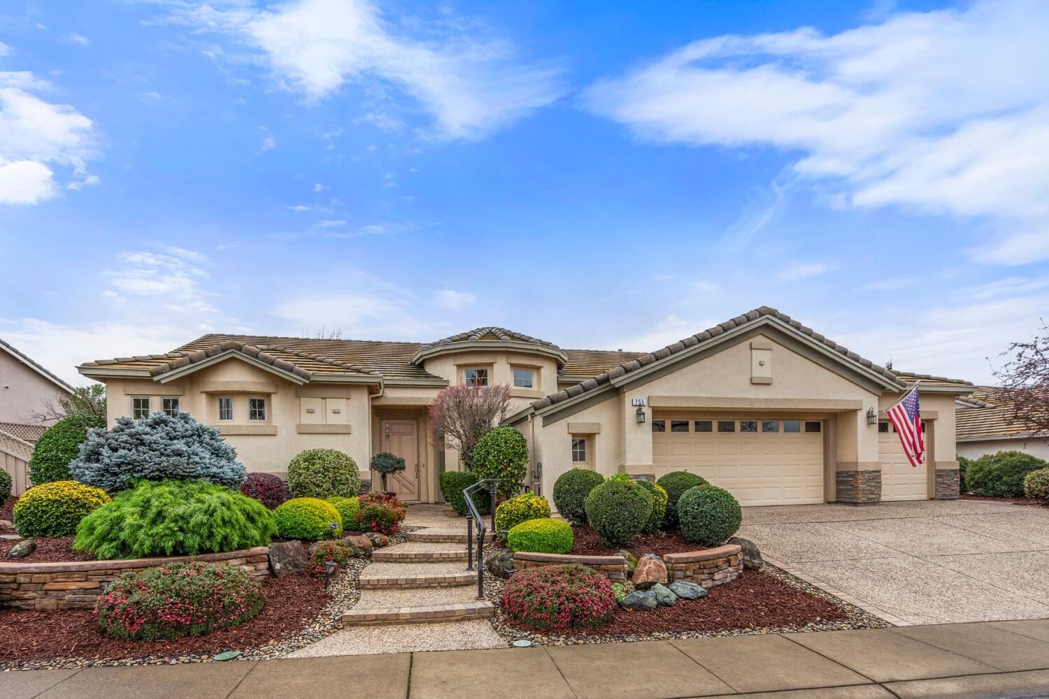 Property Photo:  755 Castleberry Lane  CA 95648 