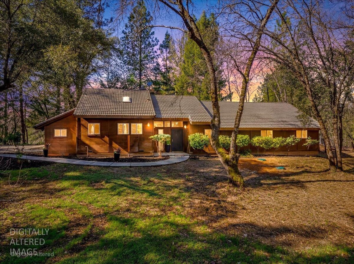 Property Photo:  795 Acorn Way  CA 95722 