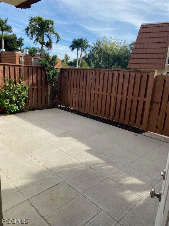 Property Photo:  5245 Cedarbend Drive 2  FL 33919 