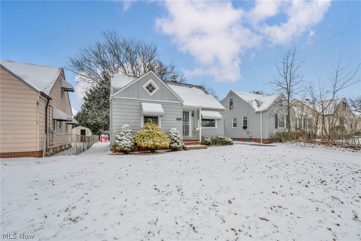 Property Photo: 515 E 250th Street OH 44132