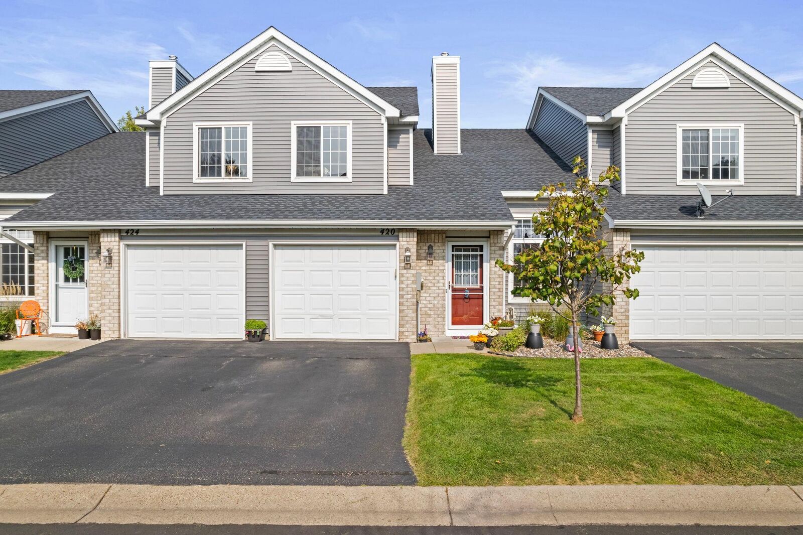 Property Photo: 420 Monk Court MN 55317