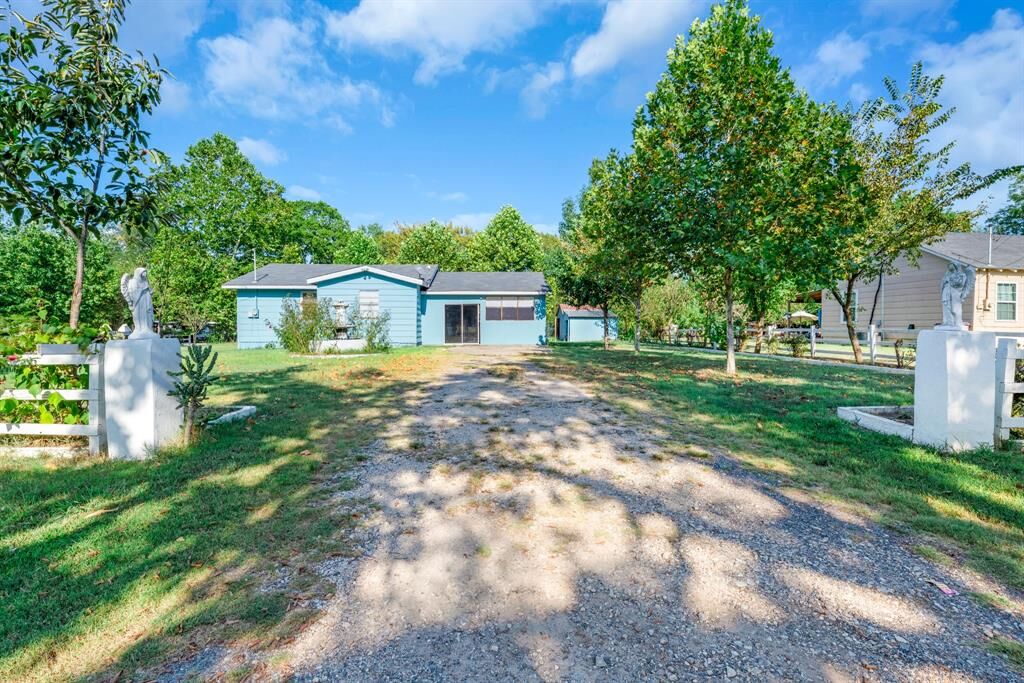 Property Photo: 508 Smith Street TX 75431