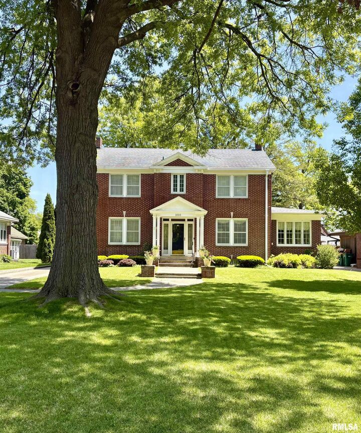 Property Photo:  1693 N Cherry Street  IL 61401 