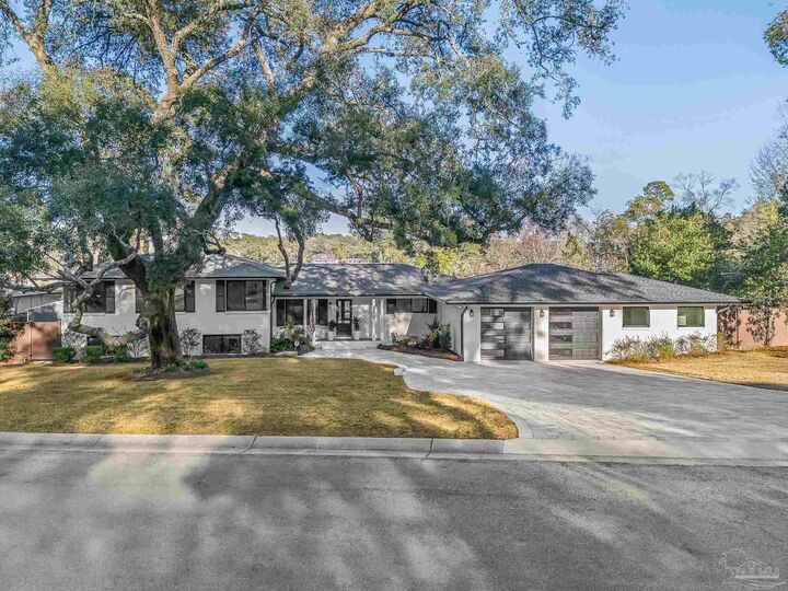 Property Photo:  3520 Menendez Dr  FL 32503 