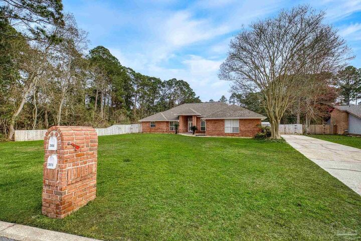 Property Photo: 2873 Whisper Lake Dr FL 32563