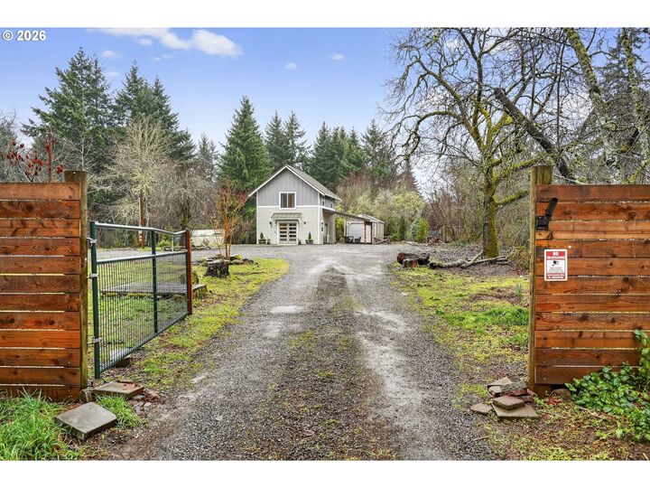 Property Photo:  30965 S Wall St  OR 97017 