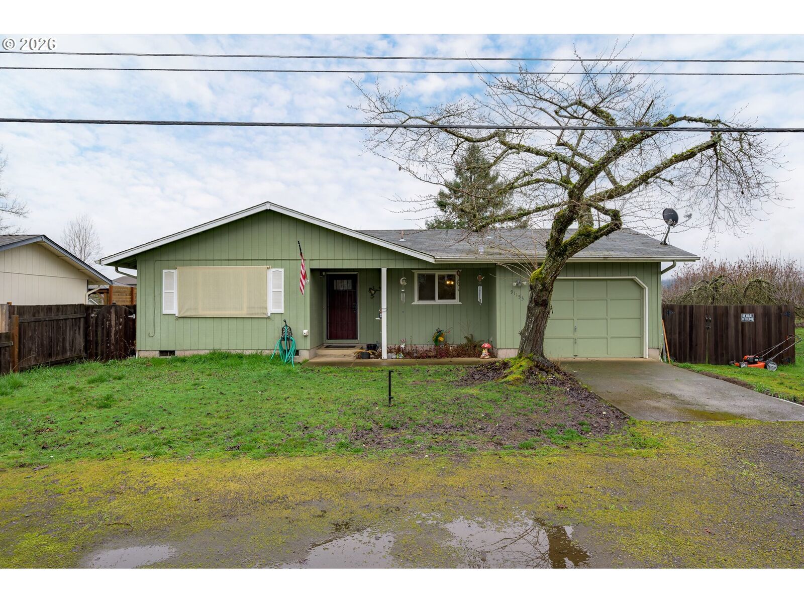Property Photo:  91153 N Miller St  OR 97408 