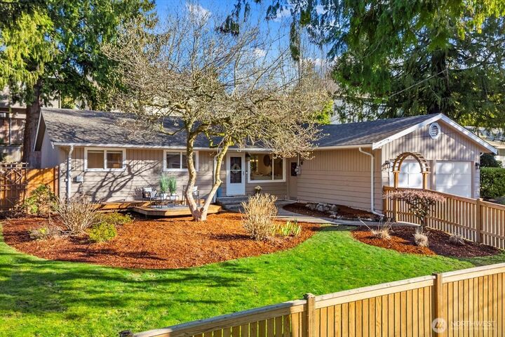 Property Photo: 23123 88th Avenue W WA 98026