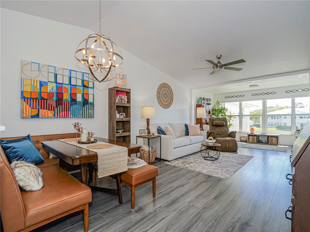 Property Photo: 675 W Lake Jasmine Circle 206 FL 32962