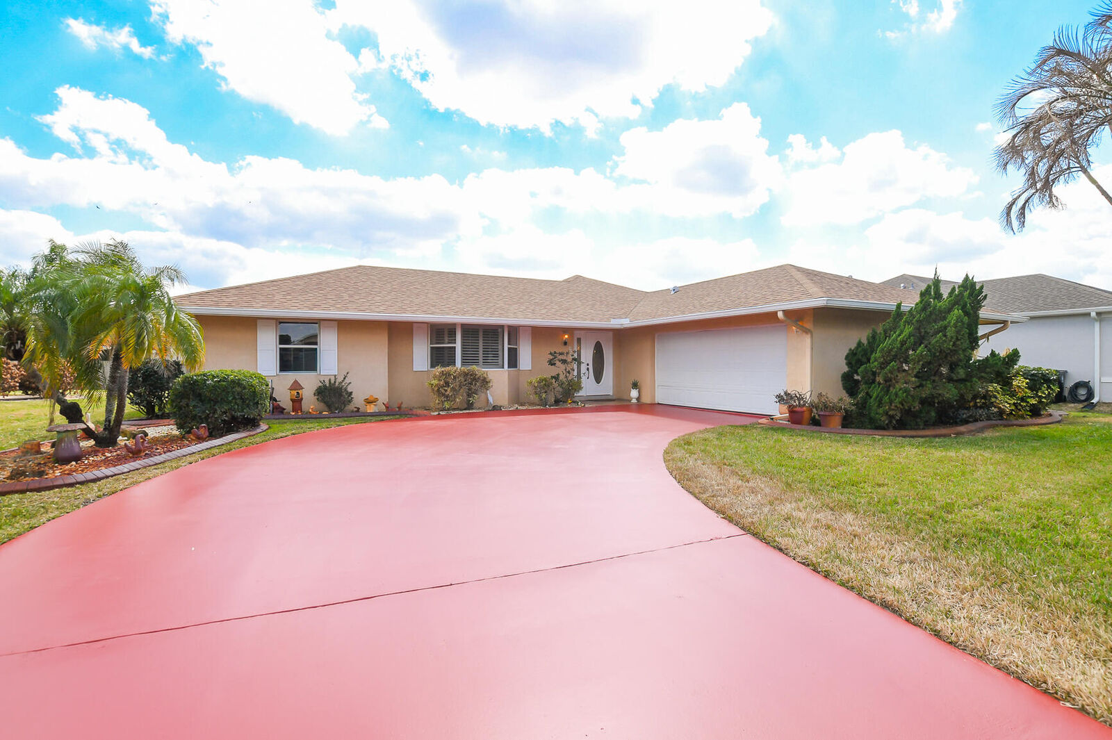 Property Photo: 226 SW Nativity Terrace FL 34984