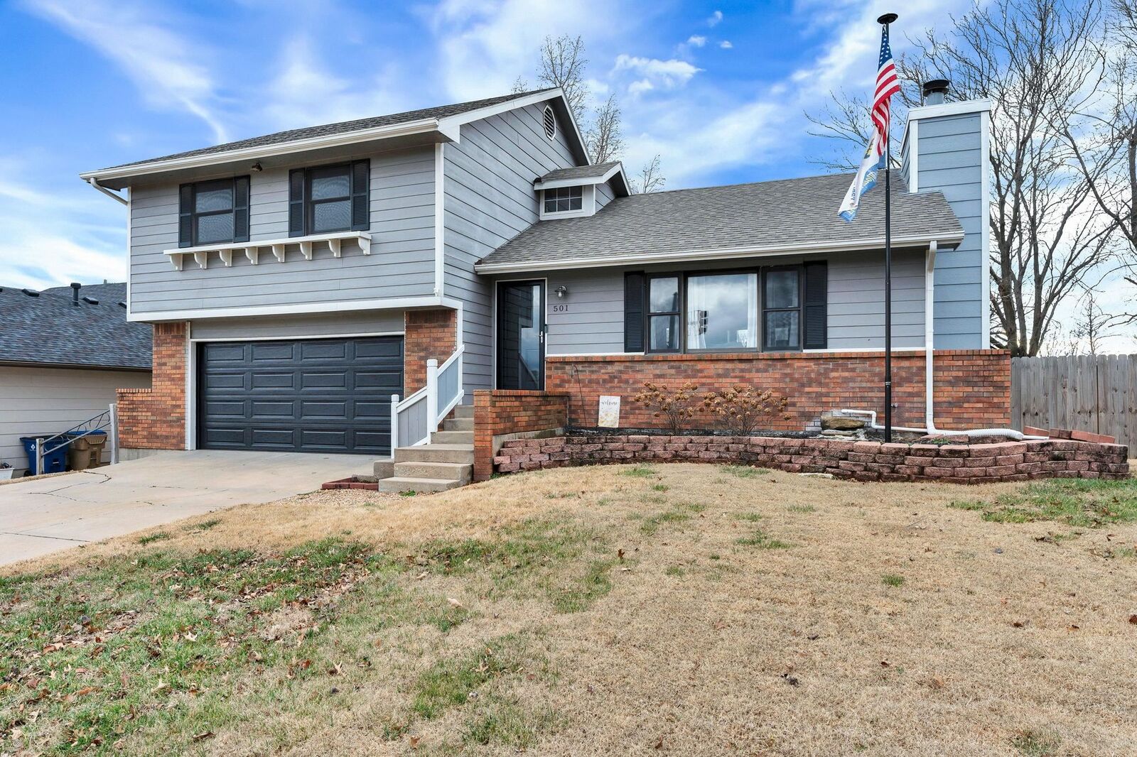 Property Photo:  501 E Tall Tree Rd  KS 67037 