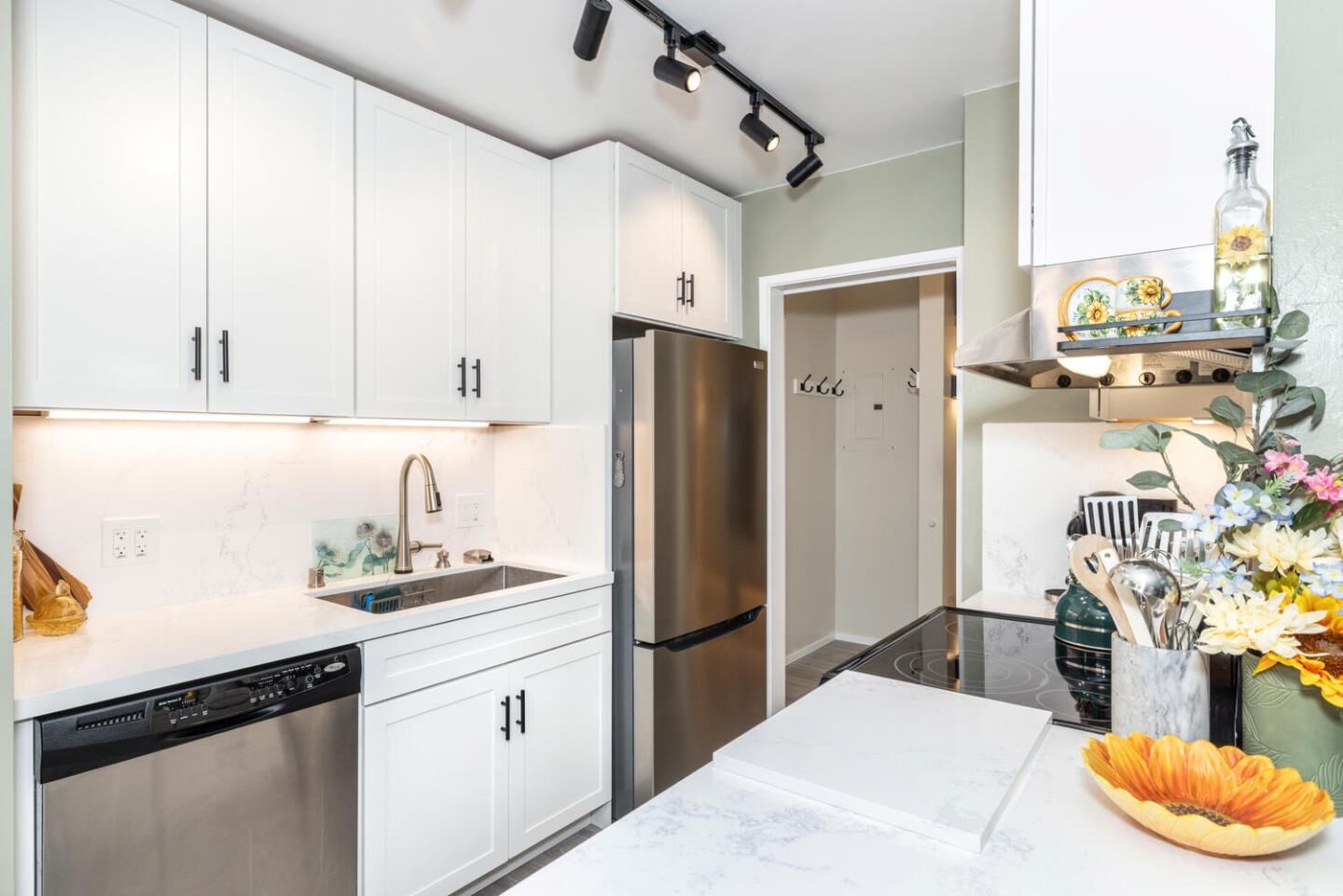 Property Photo: 400 Davey Glen Road 4503 CA 94002