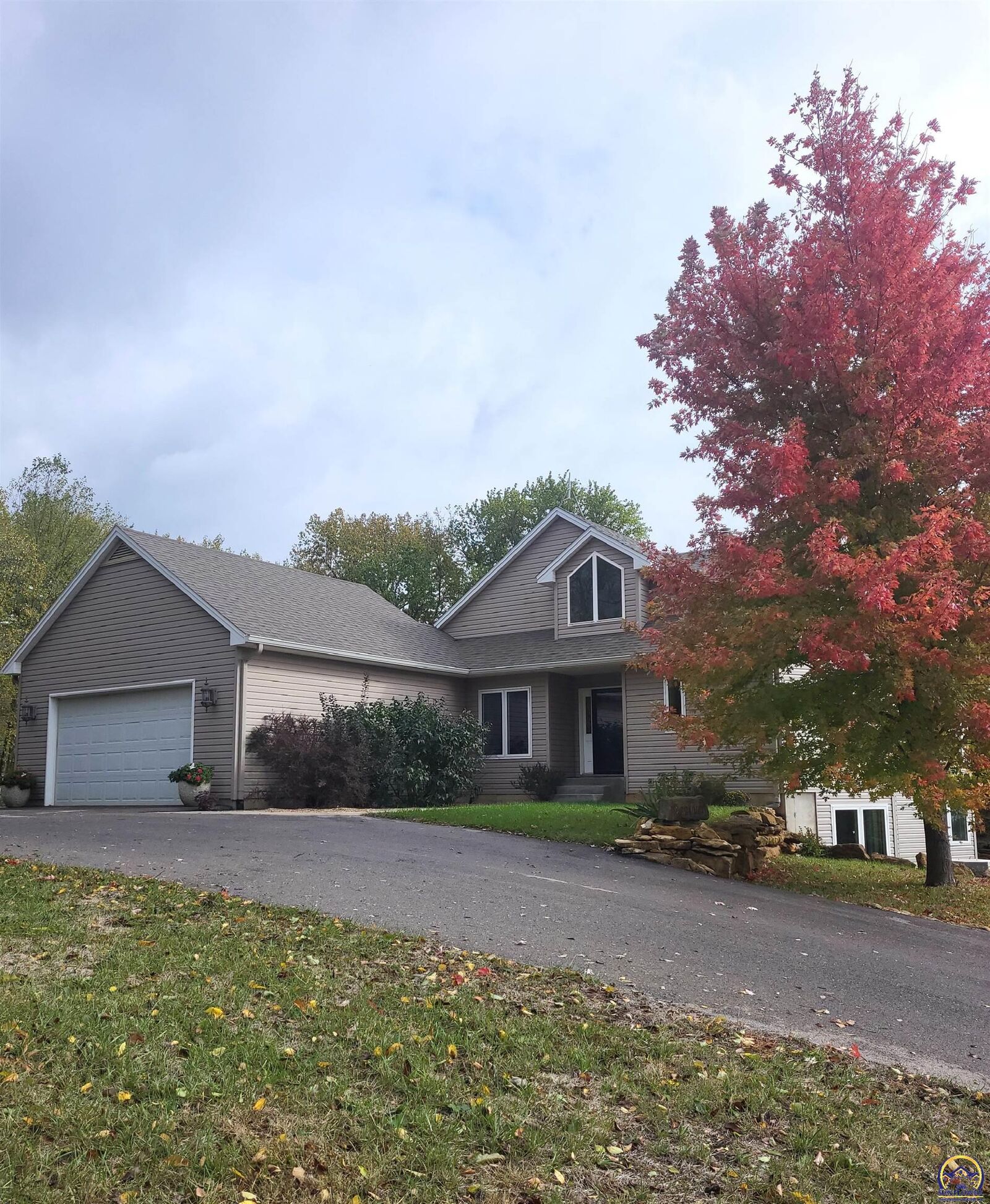 Property Photo:  6330 Rock Creek Dr  KS 66070 