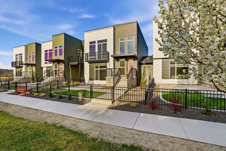 Property Photo:  2512 W Summit Pkwy  WA 99201 