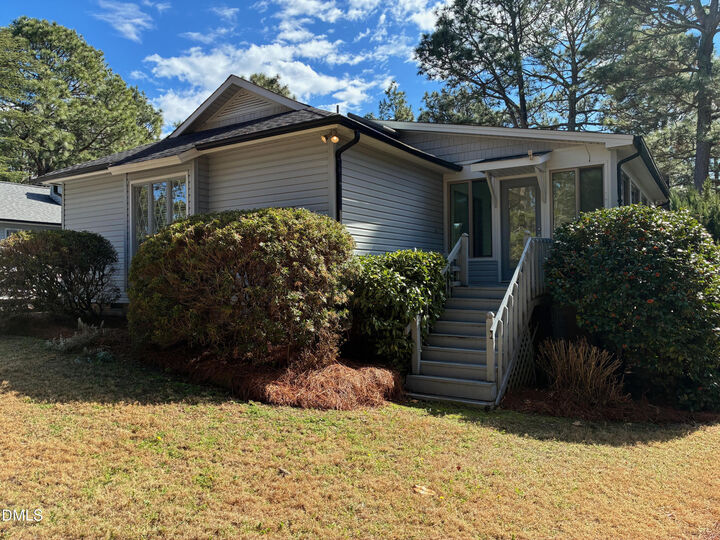 Property Photo: 106 Sandham Court NC 27376