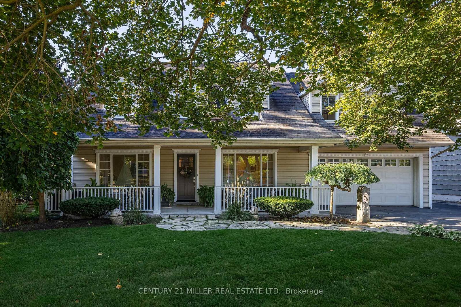 Property Photo:  76 Brock Street  ON L6K 2Z1 