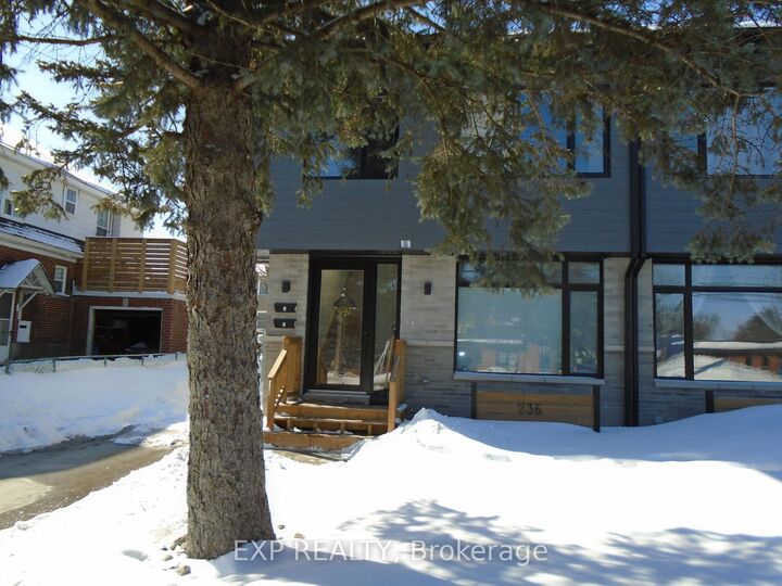 236 Woodroffe Avenue N — photo 1
