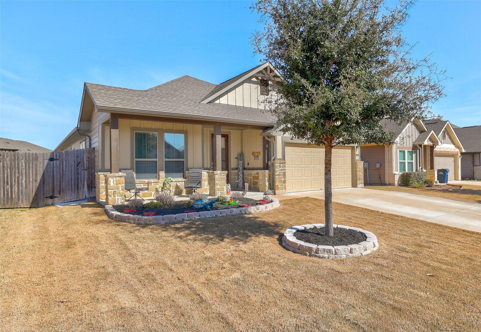 Property Photo: 108 Finley Street TX 78634