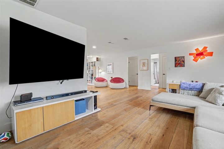 Property Photo: 5803 Shoal Creek Boulevard TX 78757