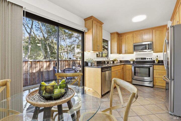 Property Photo: 68 Village Circle CA 94903