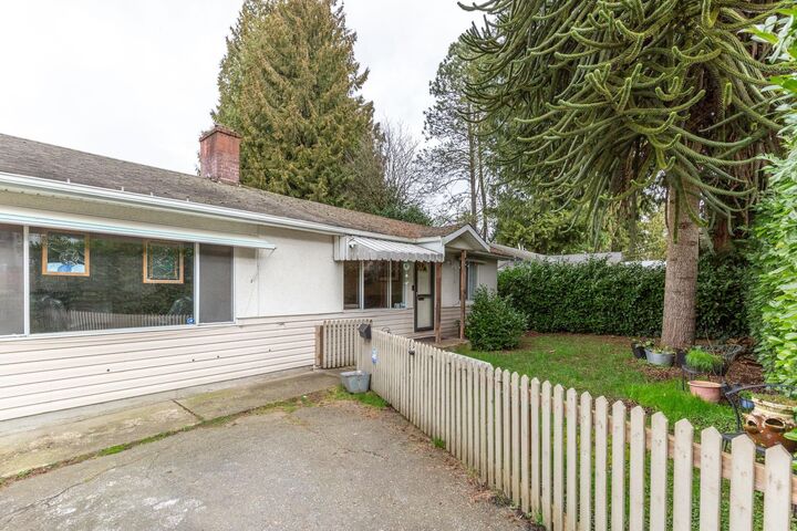 Property Photo: 13221 112B Avenue BC V3R 2H4