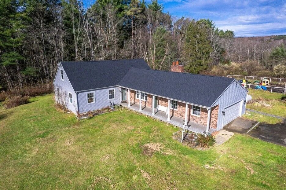 Property Photo:  27 Bennett Lane  NY 14838 
