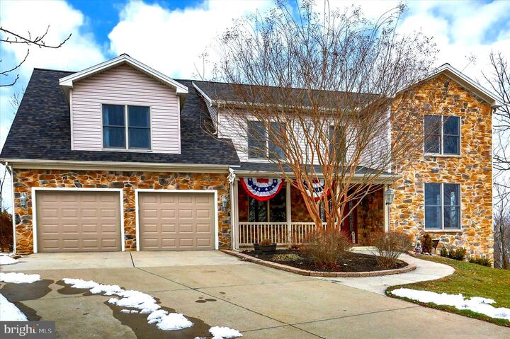 Property Photo:  408 Grist Mill Road  PA 17036 