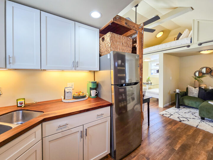 Property Photo:  1501 Summit Avenue  IA 50010 